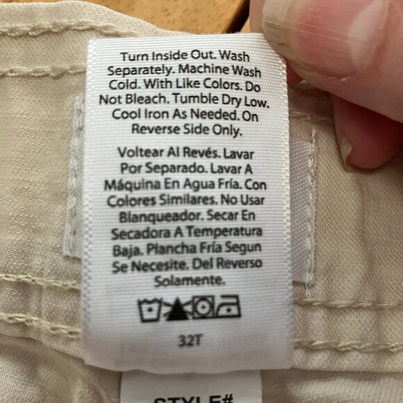 Tan Cargo Shorts Size 4 NWT - Picture 10 of 10